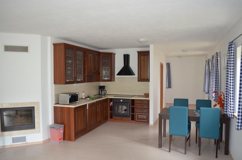 Nova Lake Apartment Nova Pec
